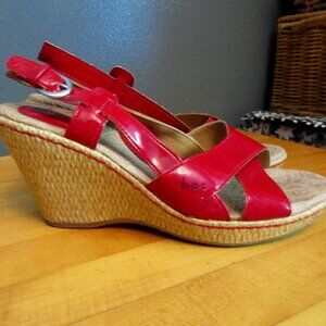 b.o.c. Red Patent Leather Wedge Sandal womens sz 8